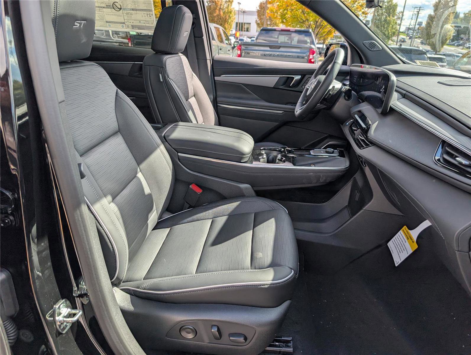 New 2026 Buick Enclave Sport Touring w/ Power Package image 7