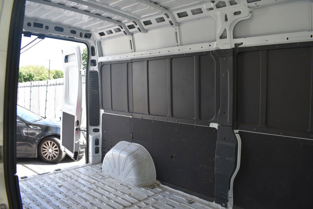 Used 2026 RAM ProMaster 2500 w/ Convenience Group FWD image 30