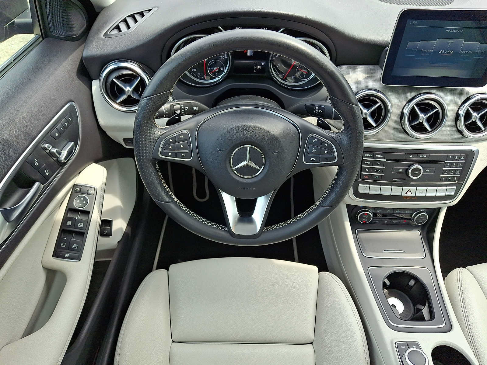 Used 2018 Mercedes-Benz GLA 250 4MATIC image 11