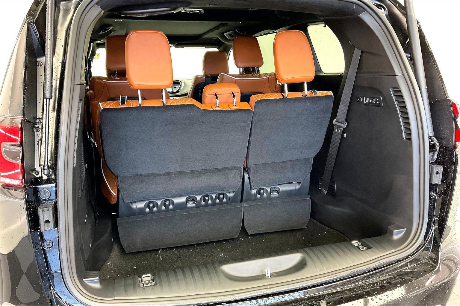 New 2026 Chrysler Pacifica Pinnacle image 11