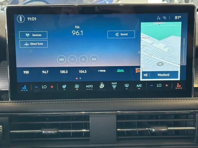 Certified 2025 Lincoln Corsair FWD w/ Equipment Group 101A image 11