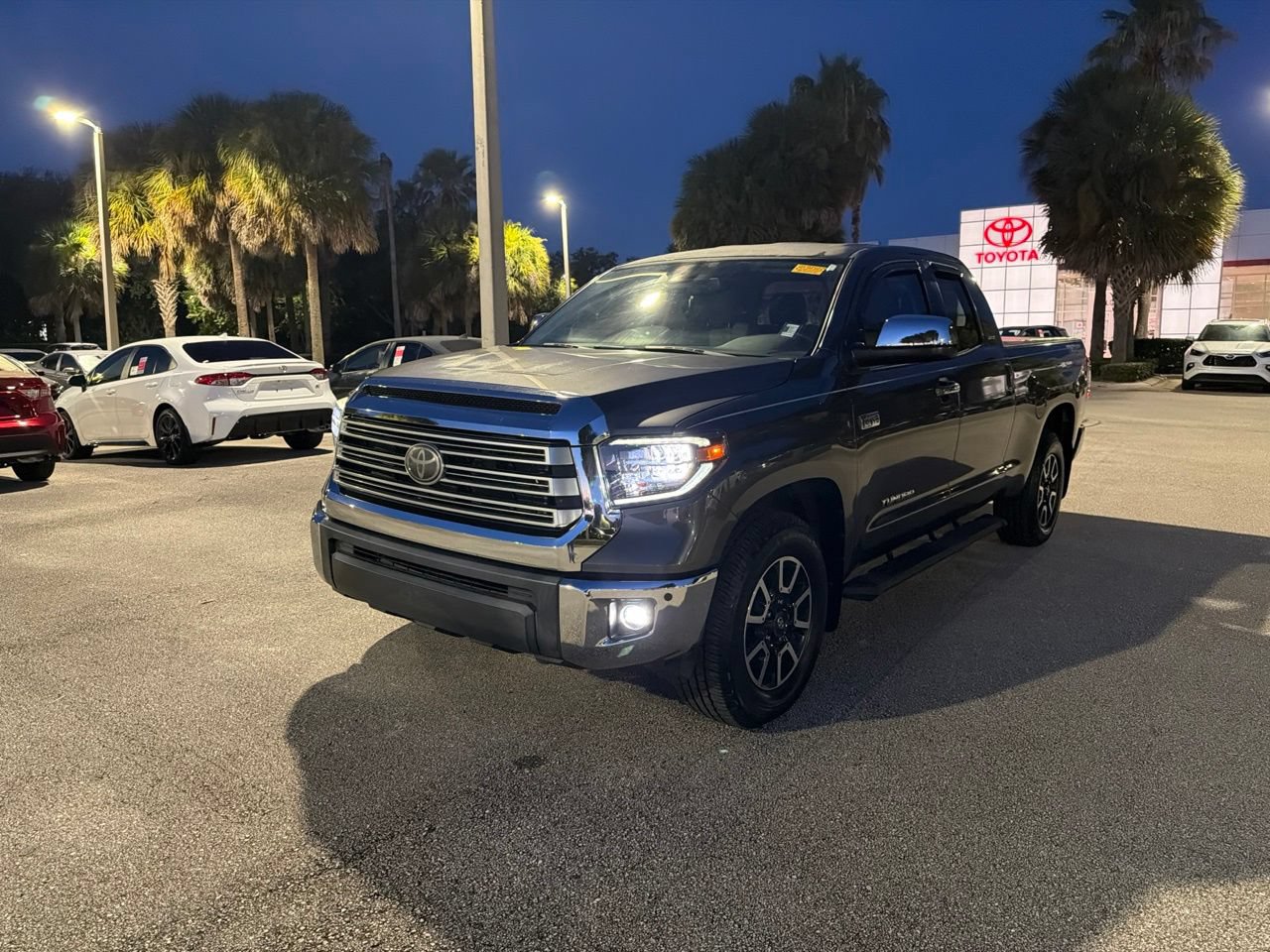 Used 2020 Toyota Tundra Limited w/ Limited Premium Package