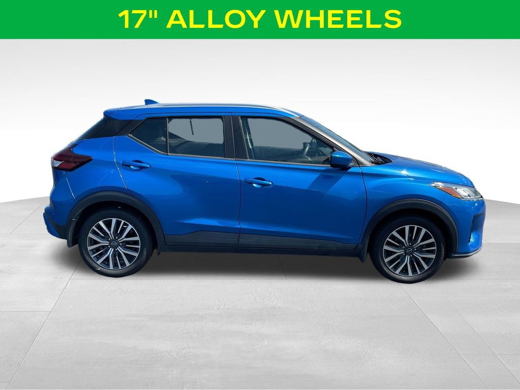 Used 2023 Nissan Kicks SV FWD image 4