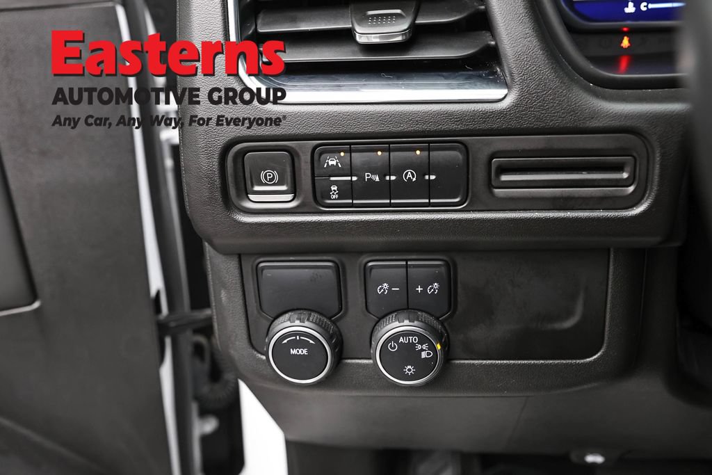 Used 2023 Chevrolet Suburban Premier RWD image 22