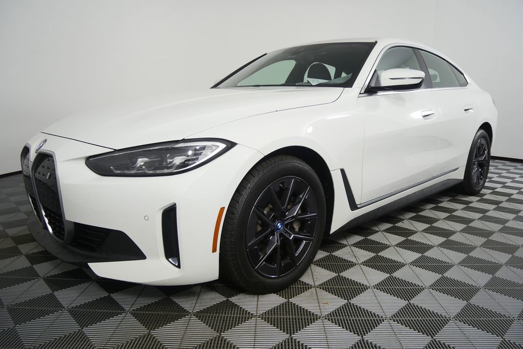 Used 2022 BMW i4 eDrive40 w/ Premium Package image 8