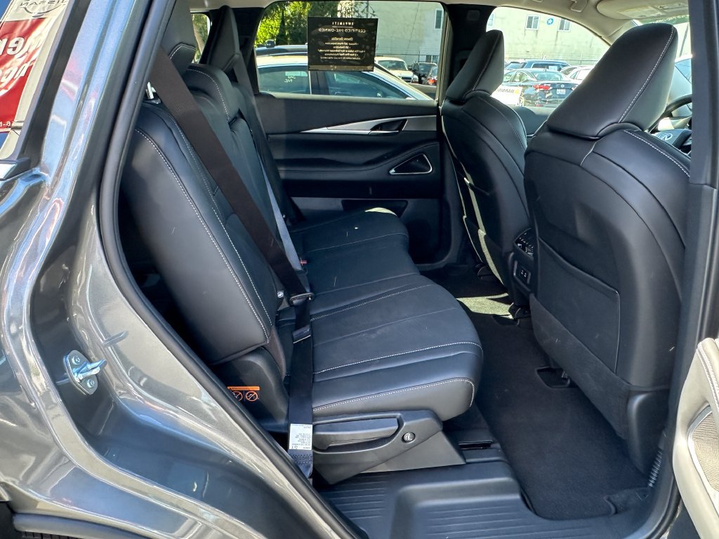 Used 2027 INFINITI QX60 Luxe w/ Cargo Package FWD image 19