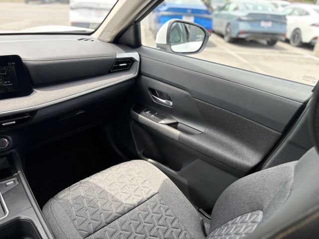 Certified 2025 Nissan Kicks SV AWD/4WD image 31