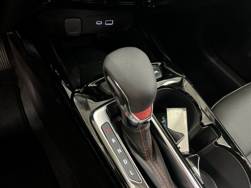 New 2026 Chevrolet Trax RS w/ Sunroof Package FWD image 17