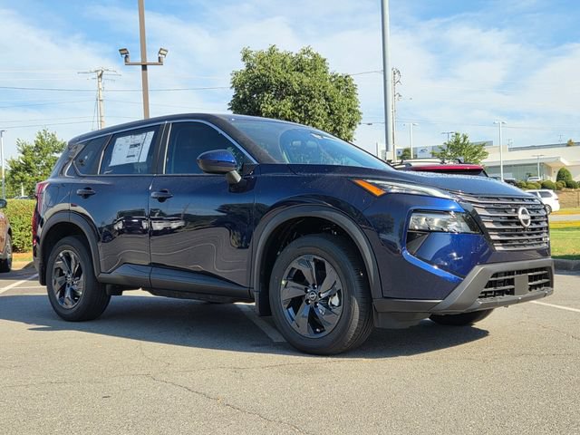 New 2026 Nissan Rogue SV FWD image 4