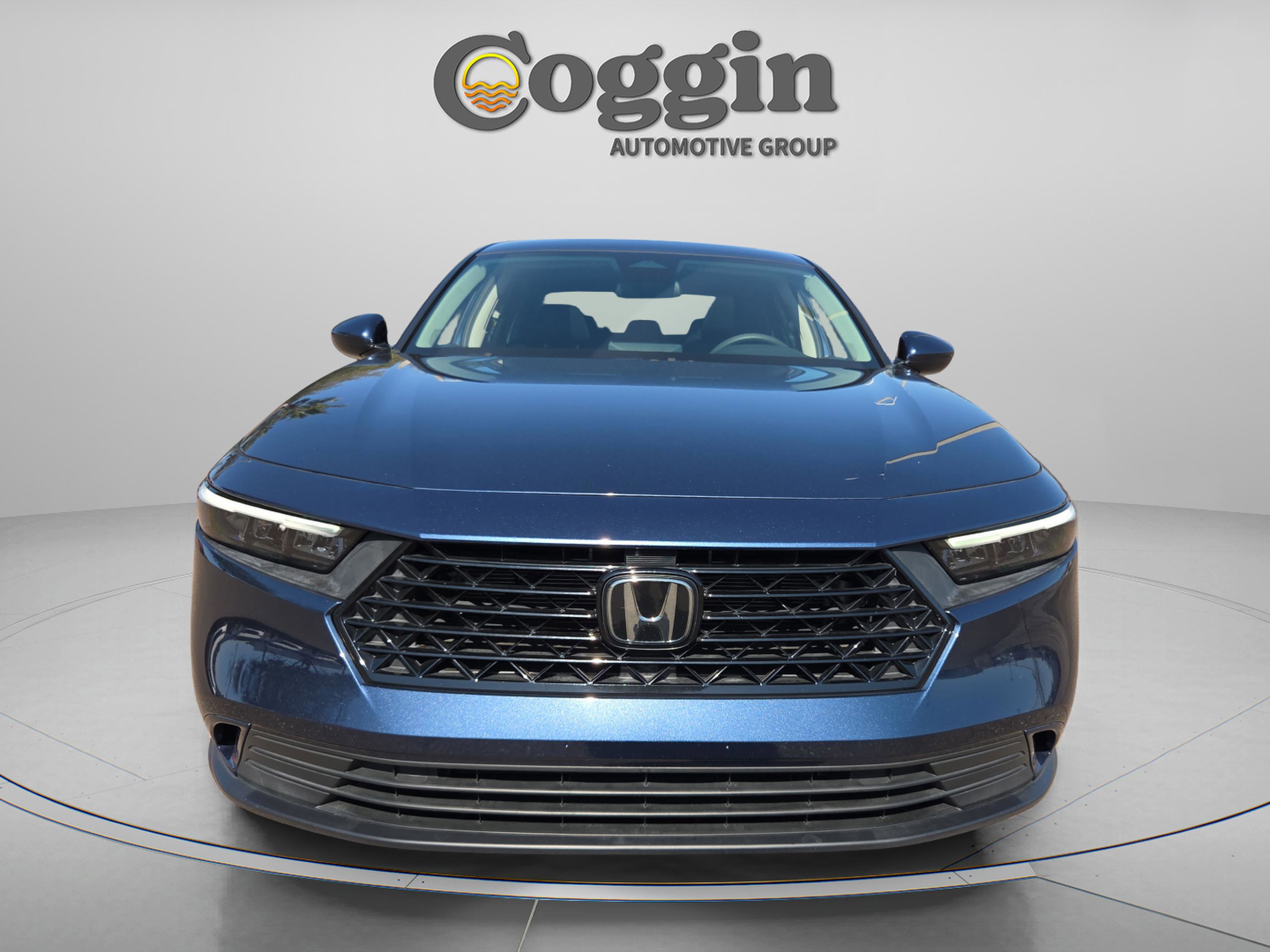 Used 2023 Honda Accord EX image 9