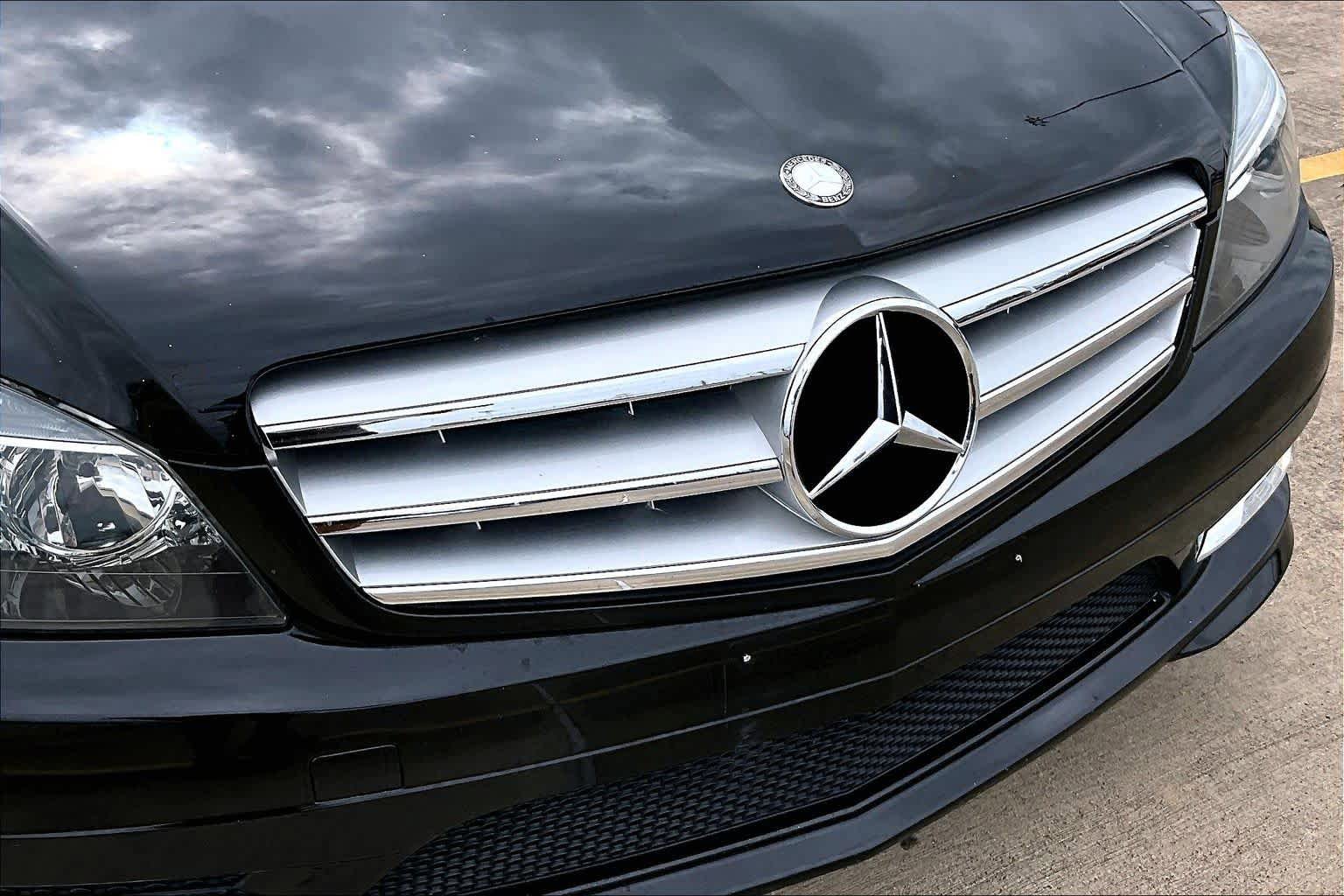 Used 2011 Mercedes-Benz C 350 Sport image 28
