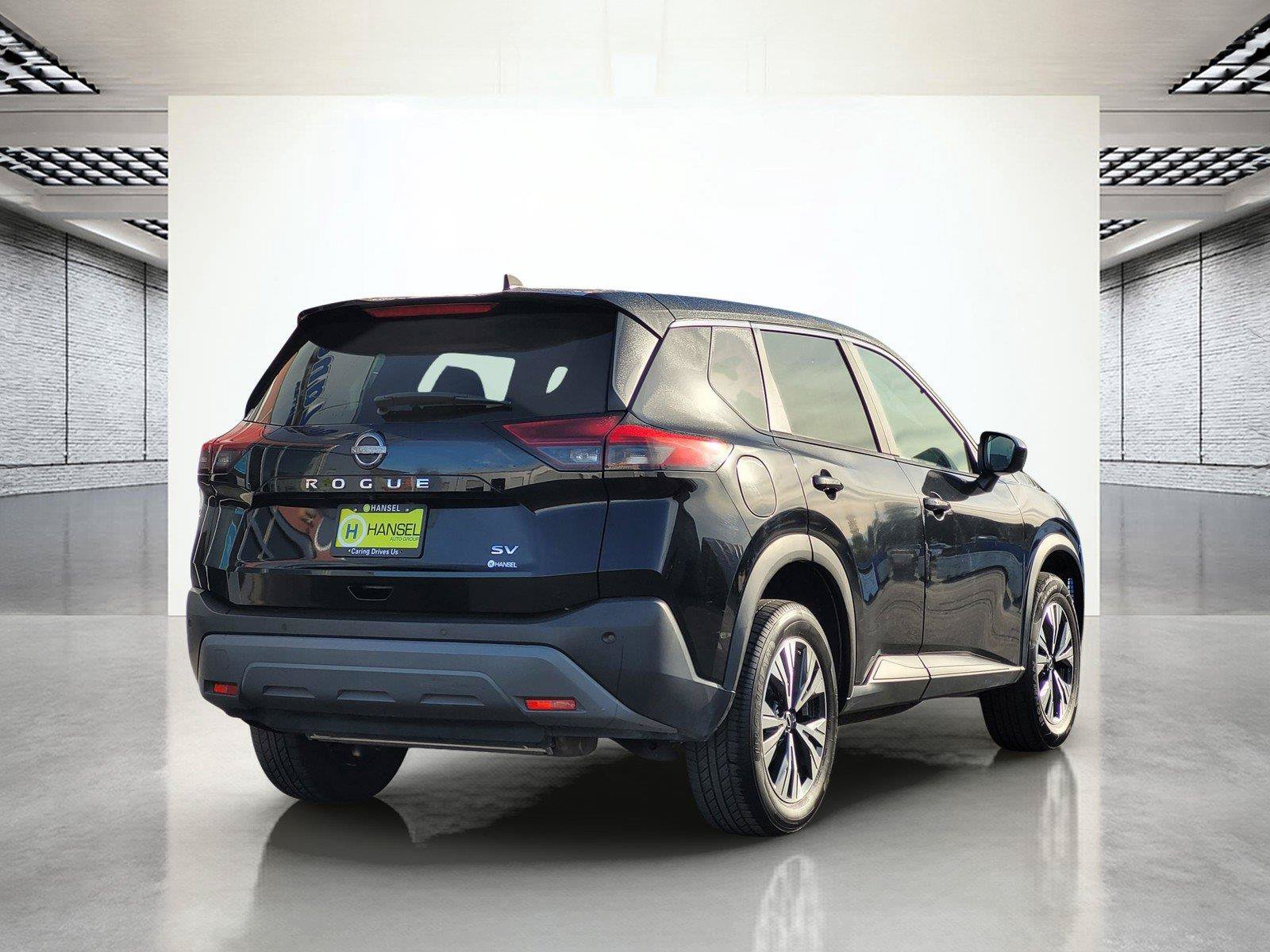 Used 2023 Nissan Rogue SV FWD image 4