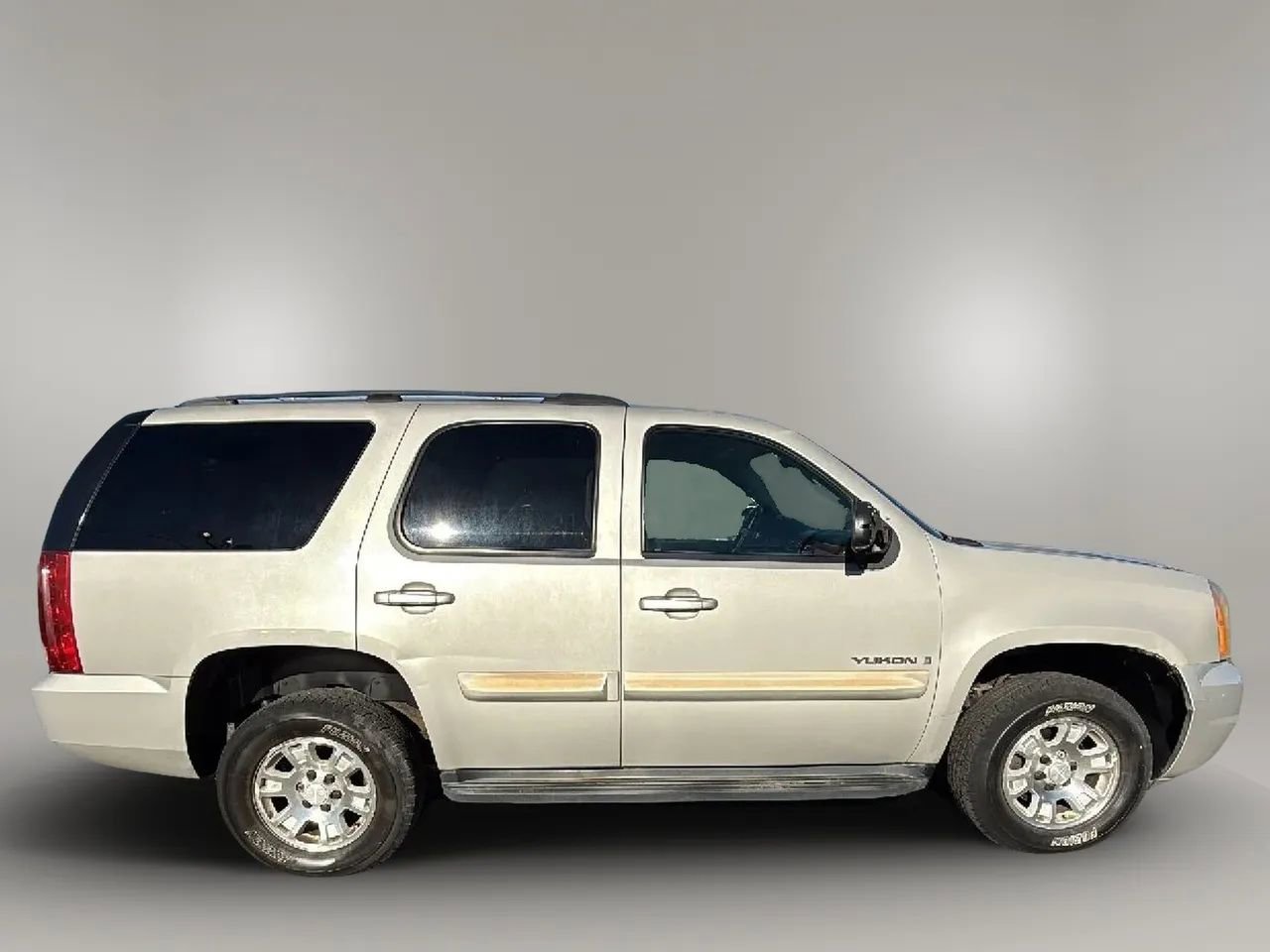 Used 2007 GMC Yukon SLE image 6