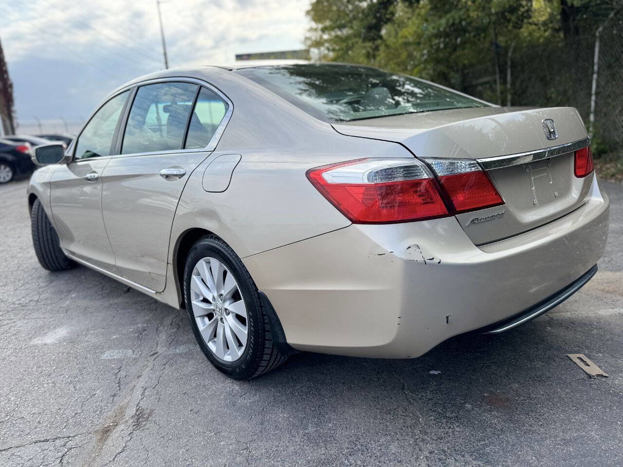 Used 2013 Honda Accord EX image 3