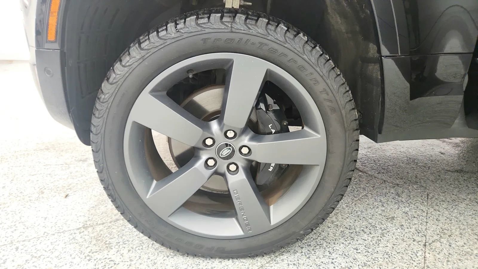 Used 2022 Land Rover Defender 90 V8 image 13