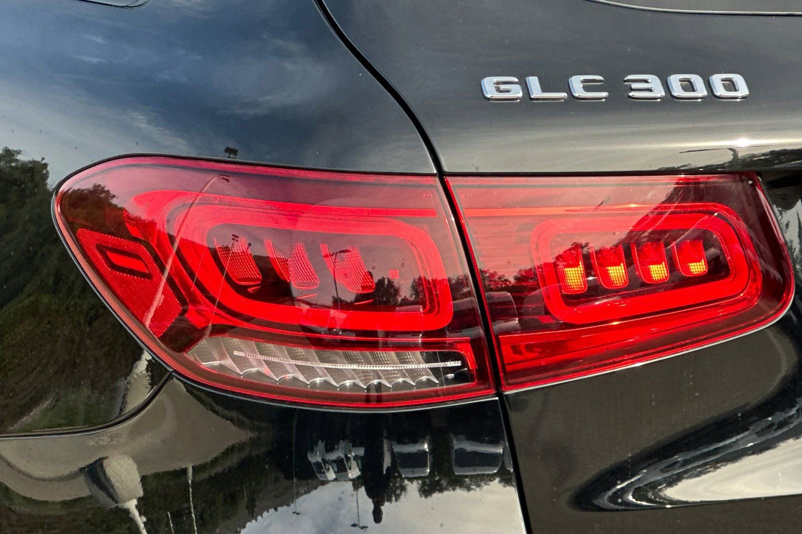 Certified 2022 Mercedes-Benz GLC 300 4MATIC image 16