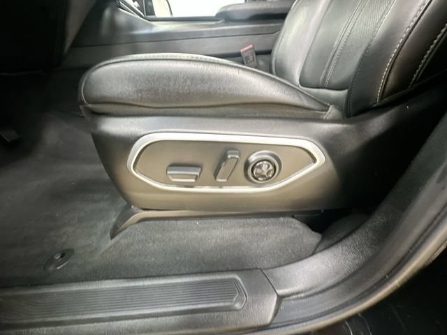 Used 2025 Jeep Wagoneer 4WD w/ Convenience Group I image 15