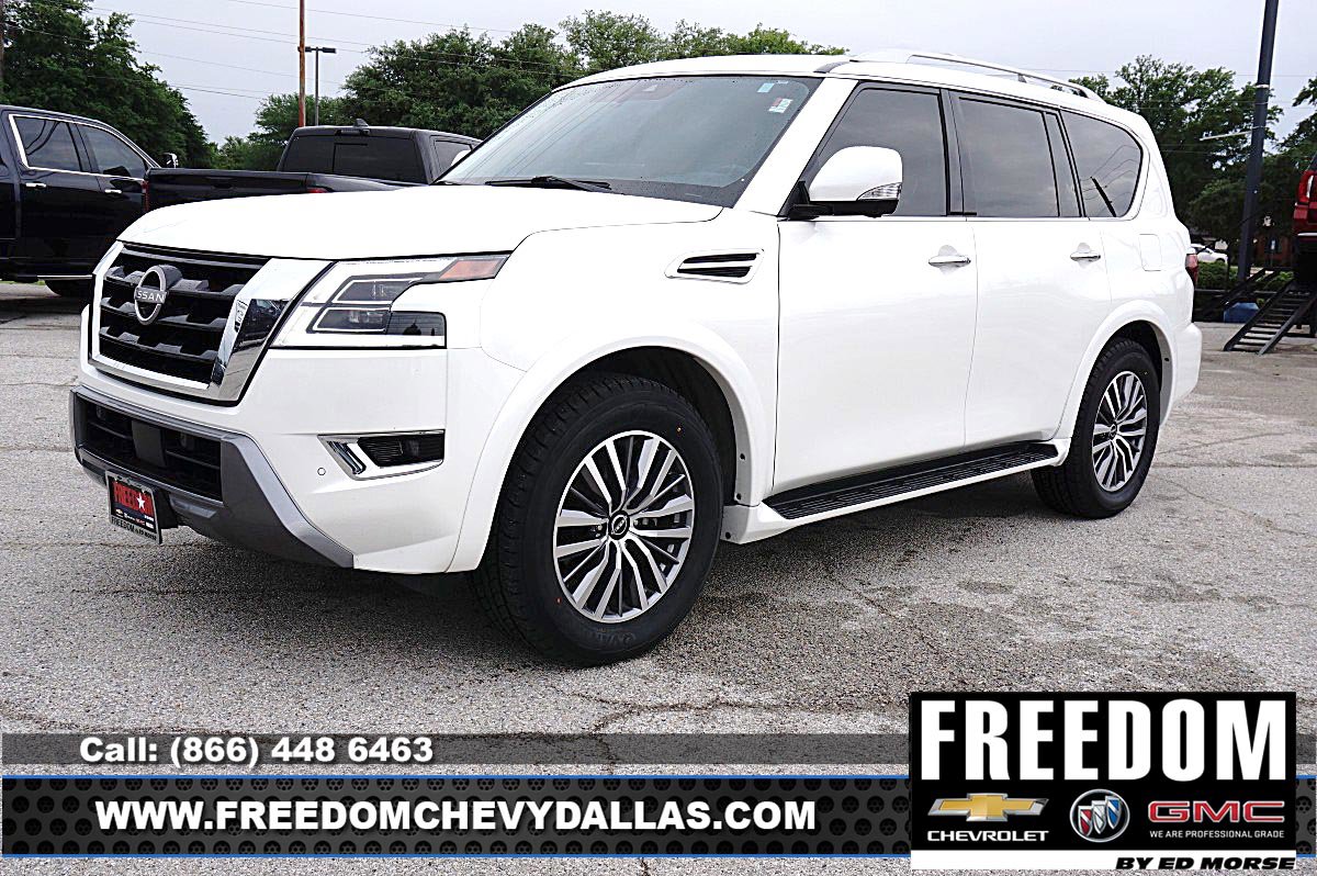 Used 2024 Nissan Armada SL w/ Captain's Chairs Package RWD image 3