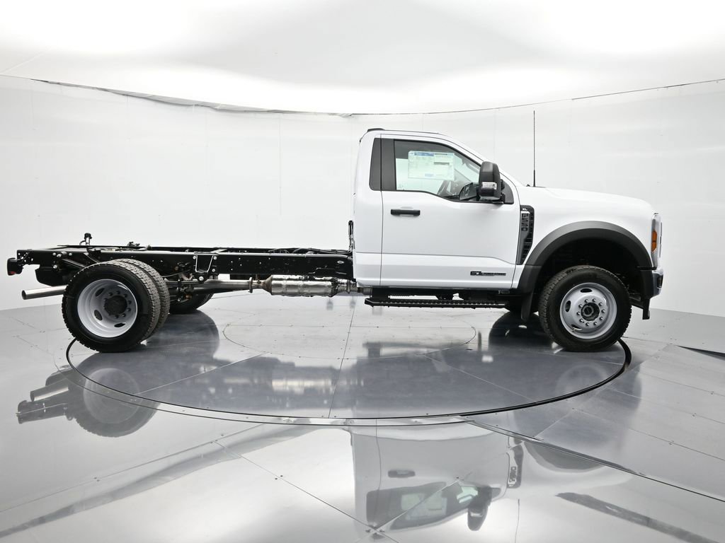 New 2026 Ford F550 4x4 Regular Cab Super Duty image 4