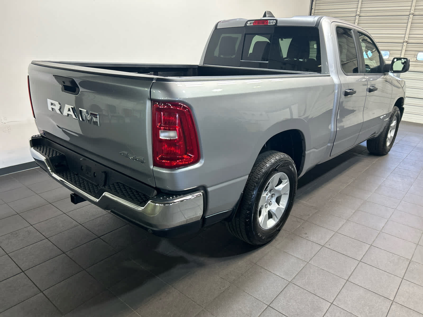 Used 2025 RAM 1500 Tradesman AWD/4WD image 2