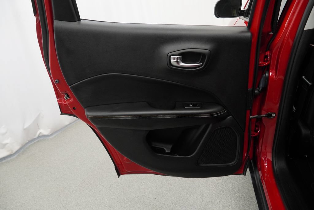 Certified 2020 Jeep Compass Latitude AWD/4WD image 43