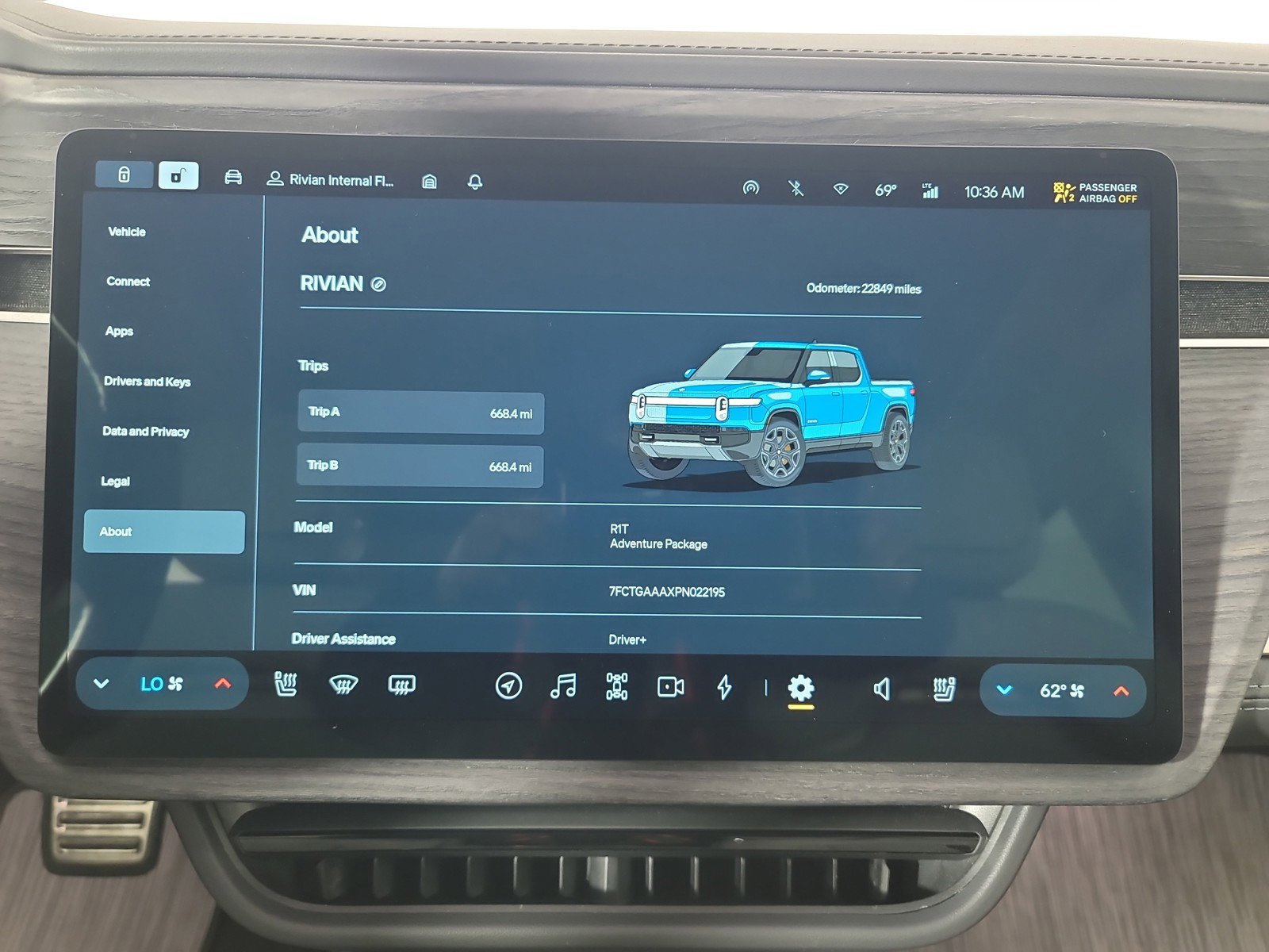 Used 2023 Rivian R1T Adventure image 29