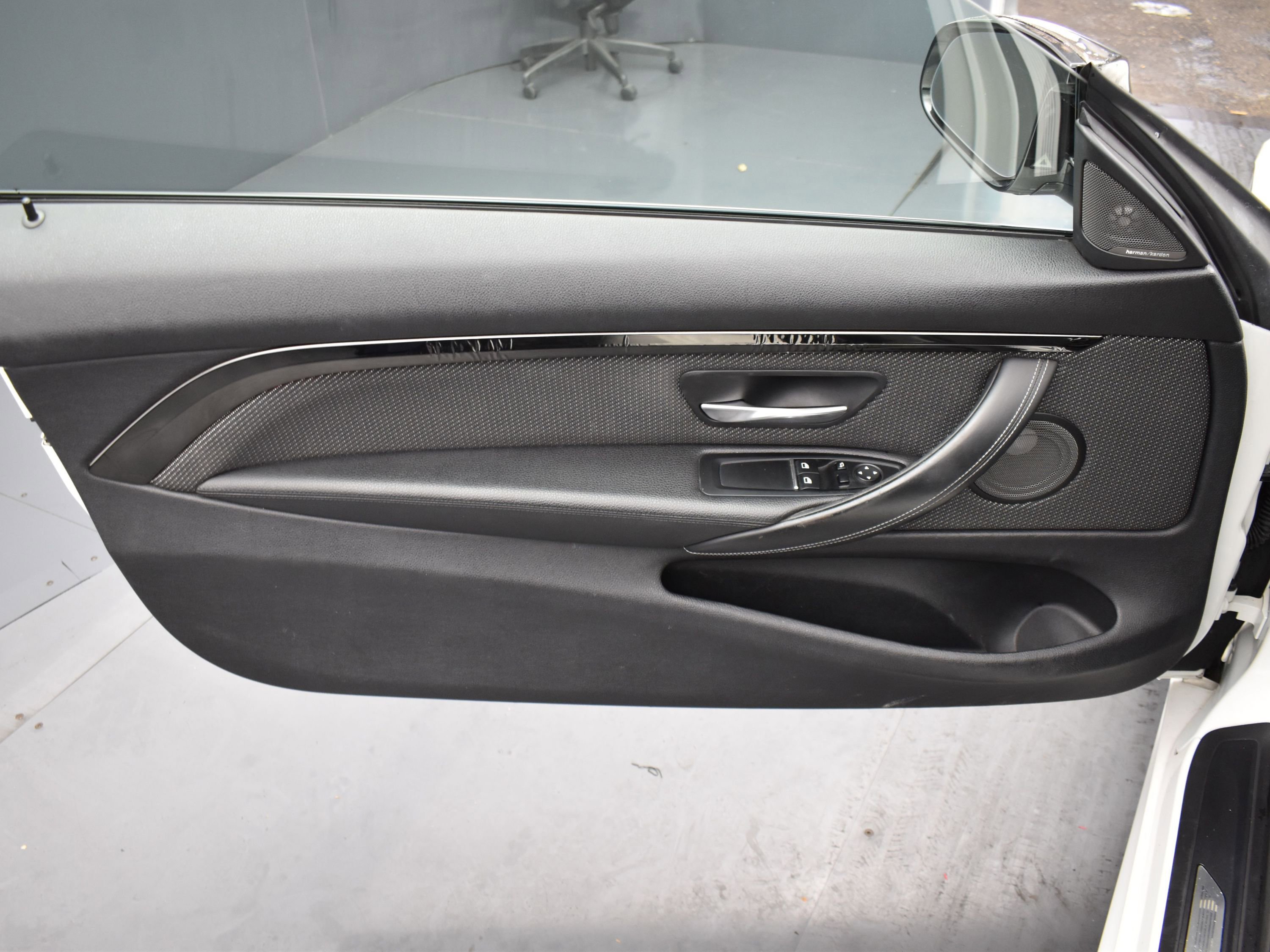 Used 2020 BMW M4 Coupe image 8