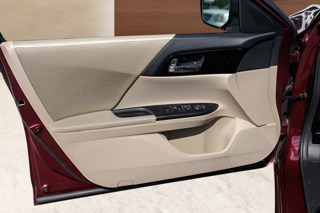 Used 2016 Honda Accord LX image 22