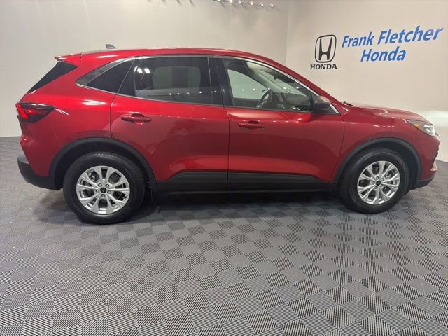 Used 2023 Ford Escape Active AWD/4WD image 6