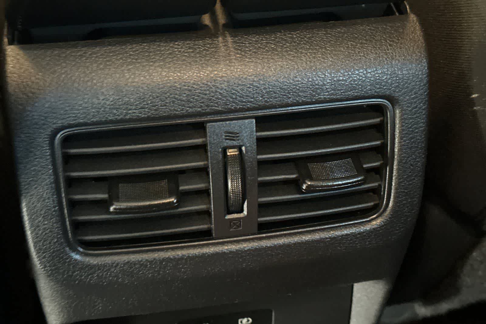 Certified 2025 Nissan Rogue SV FWD image 15