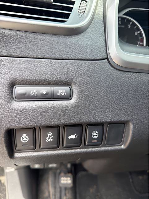 Used 2024 Nissan Murano SV AWD/4WD image 12