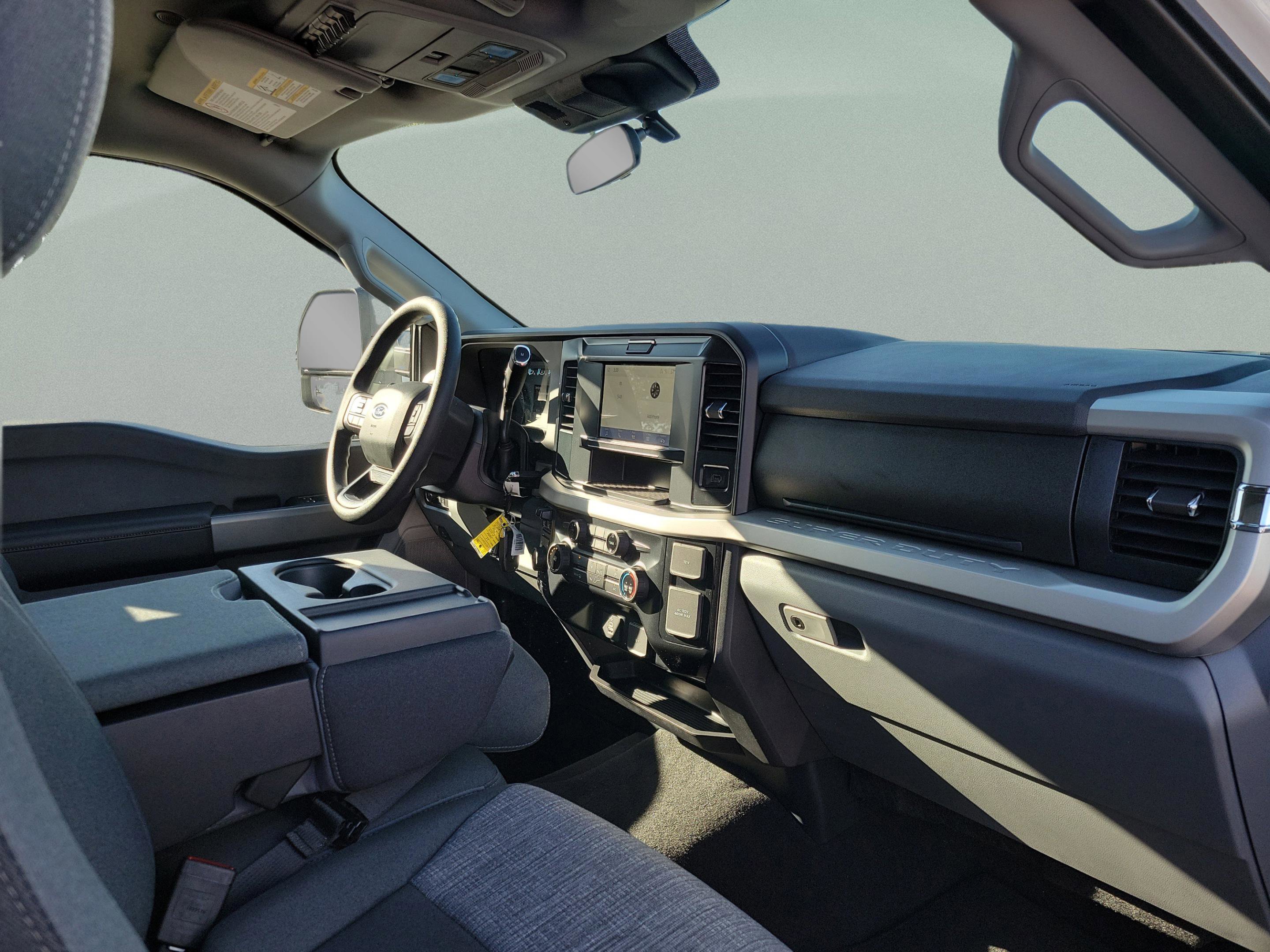 New 2025 Ford F350 XLT w/ FX4 Off-Road Package image 7