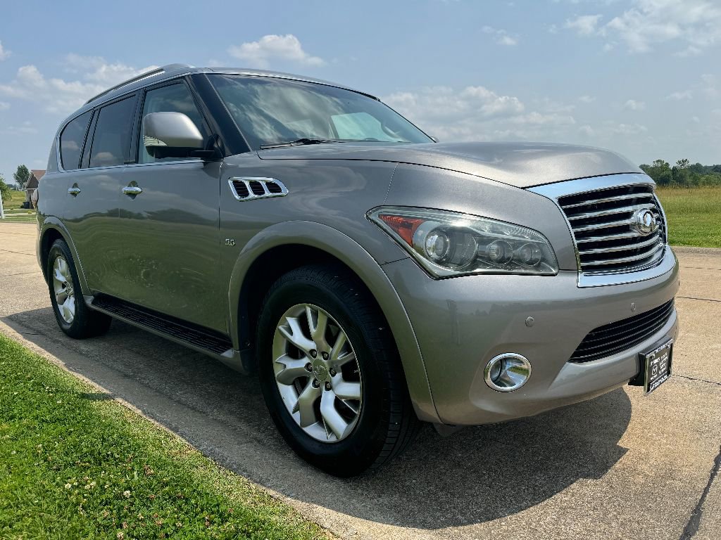Used 2014 INFINITI QX80 4WD w/ Theater Package image 4