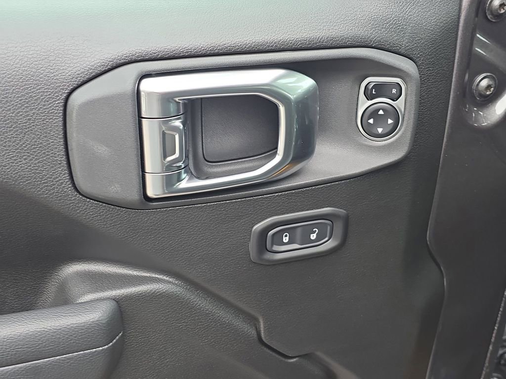 New 2025 Jeep Gladiator Sport image 13