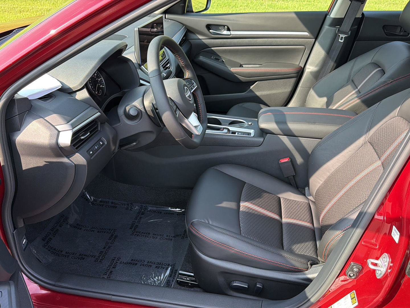 New 2026 Nissan Altima 2.5 SR AWD/4WD image 10