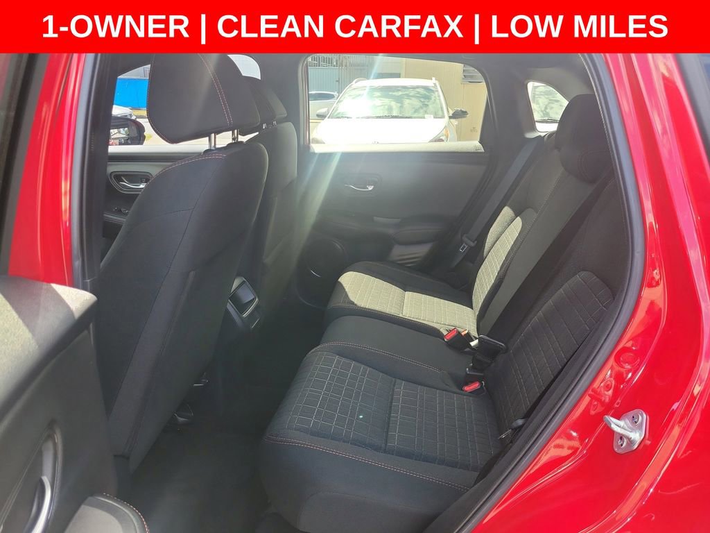 Used 2025 Honda HR-V Sport image 17