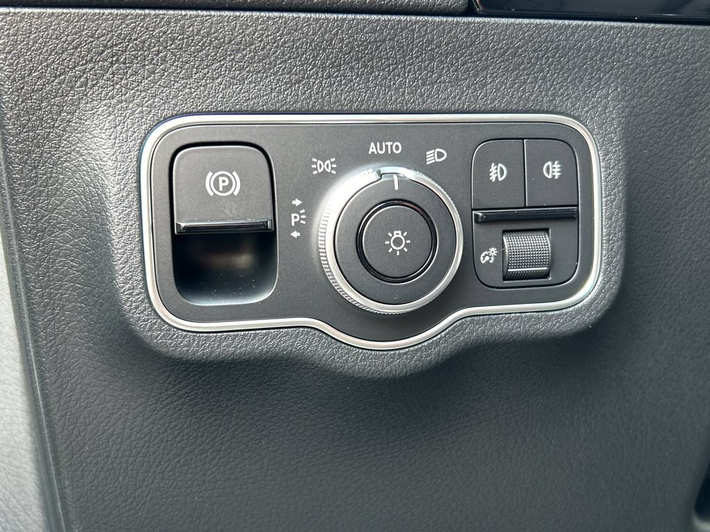 New 2026 Mercedes-Benz GLA 250 4MATIC image 14
