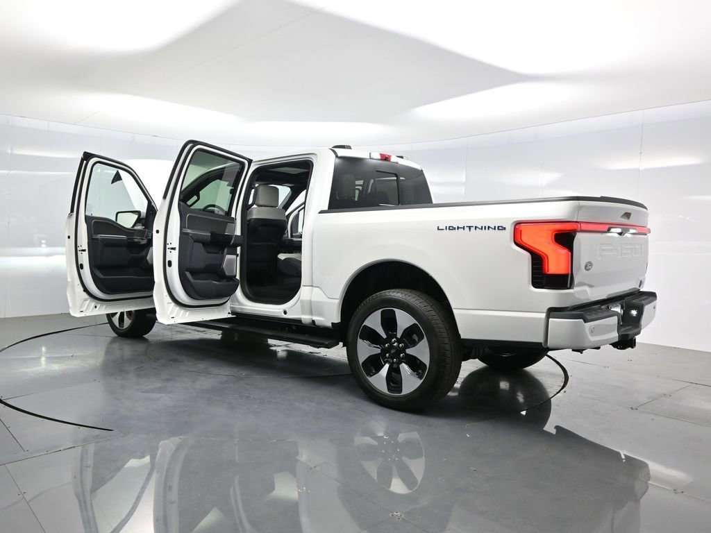 Used 2024 Ford F150 Lightning Platinum image 39