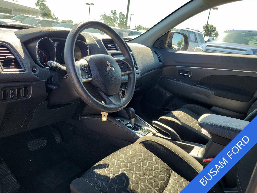 Used 2024 Mitsubishi Outlander Sport ES AWD/4WD image 17