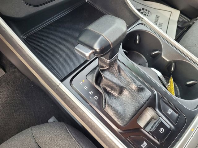 Used 2025 Kia Carnival LX FWD image 15