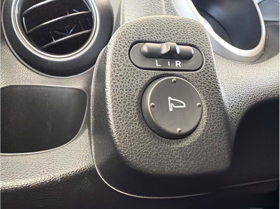 Used 2009 Honda Fit Sport image 19
