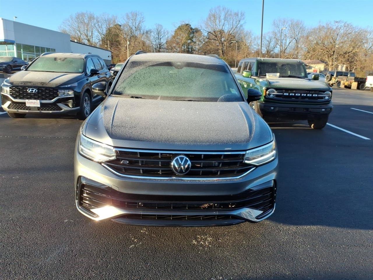 Used 2024 Volkswagen Tiguan SE R-Line FWD video 2