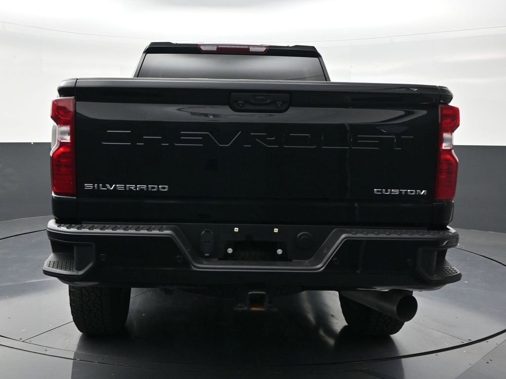 Used 2025 Chevrolet Silverado 2500 Custom w/ Custom Value Package AWD/4WD image 4