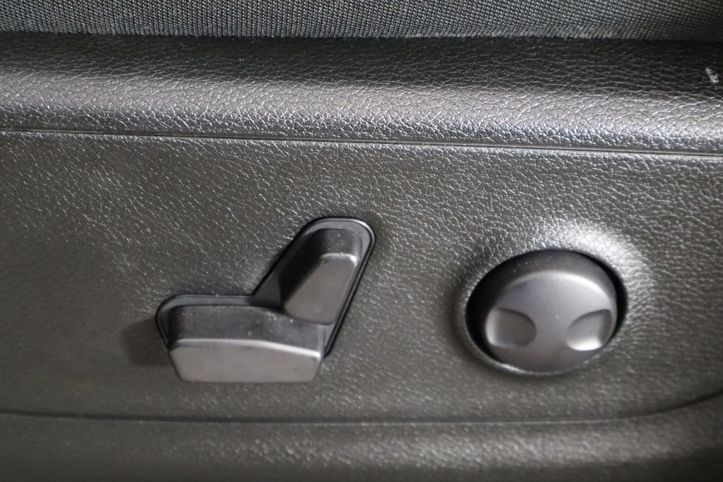 Used 2023 RAM 1500 Big Horn AWD/4WD image 23