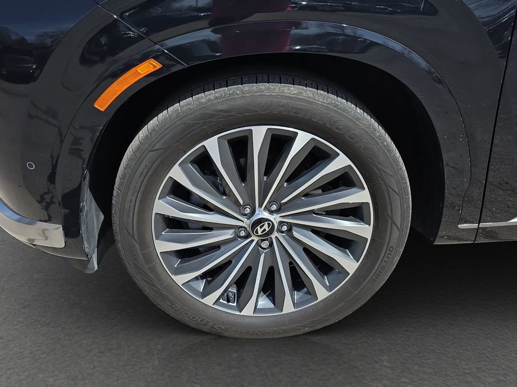 Used 2024 Hyundai Palisade Calligraphy image 4