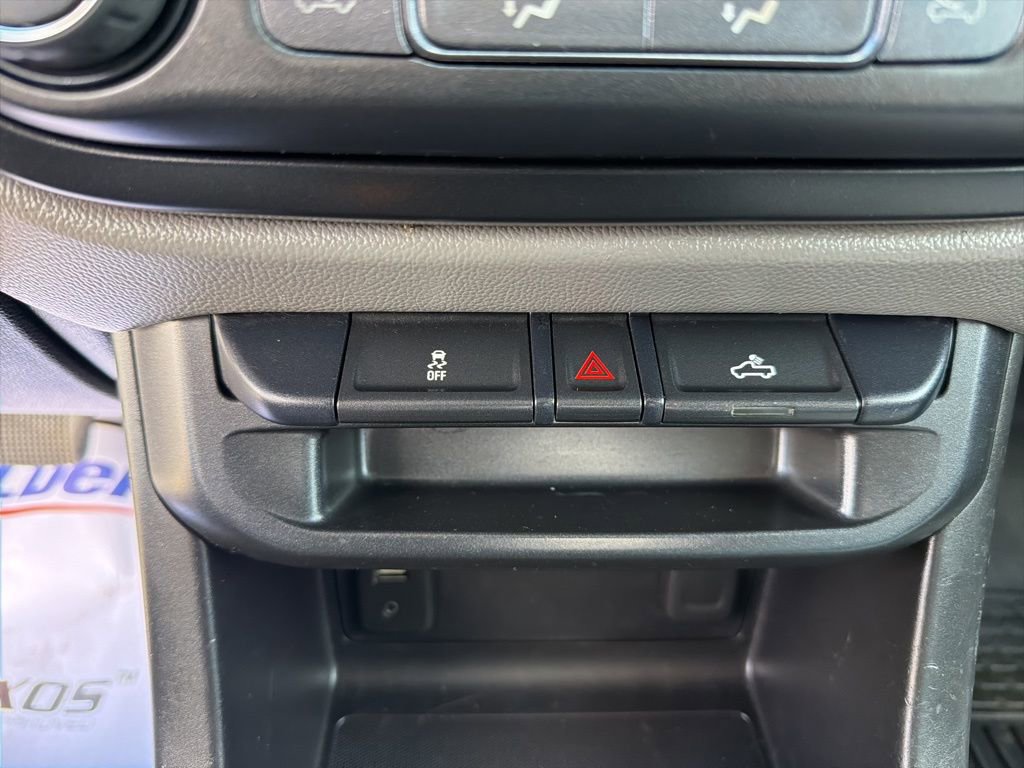 Used 2018 Chevrolet Colorado W/T image 21