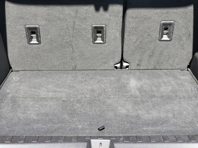 Used 2024 GMC Terrain SLT image 20