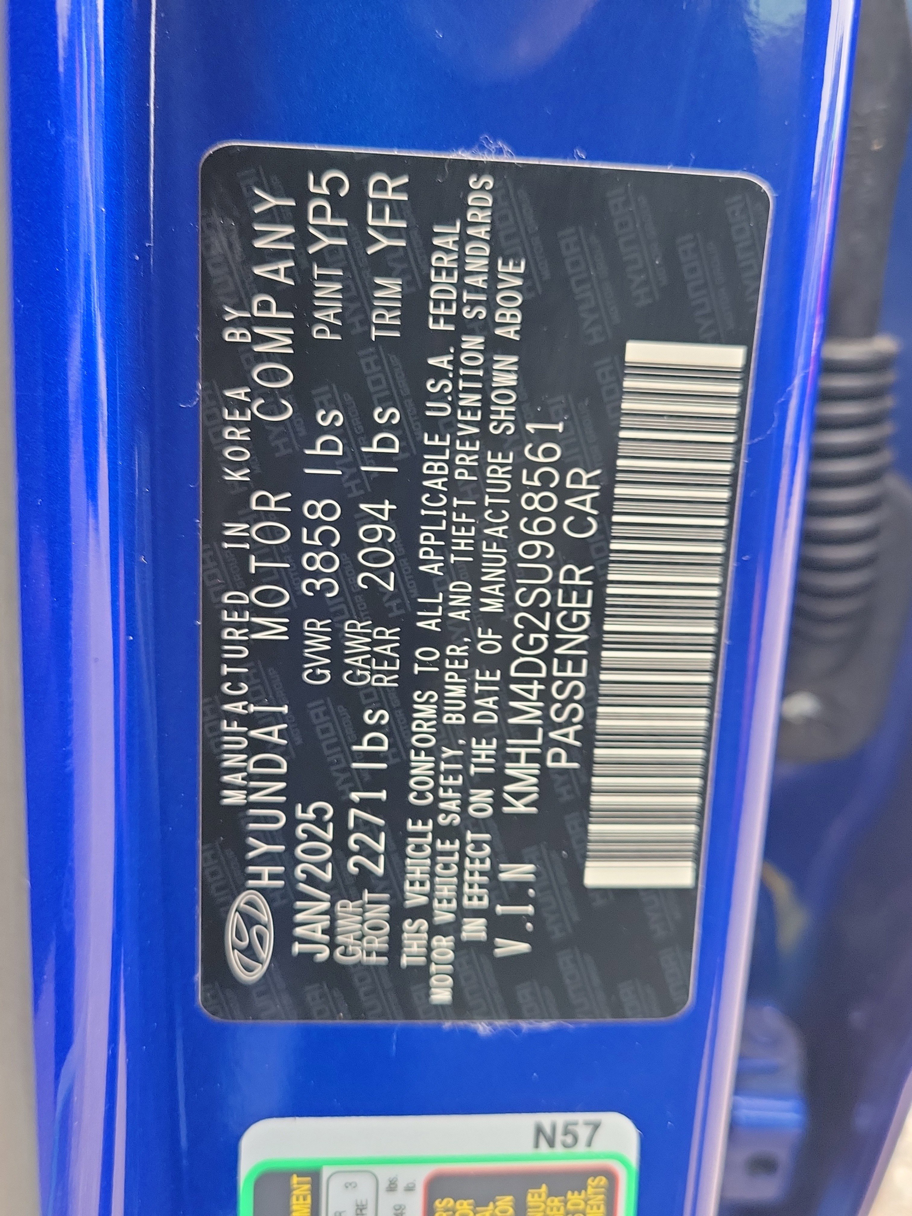 Certified 2025 Hyundai Elantra Sport image 31