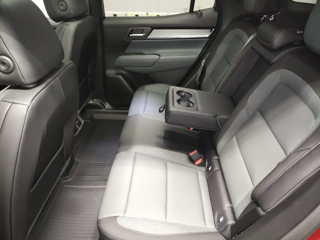 New 2026 GMC Terrain AT4 w/ Technology Package II image 27