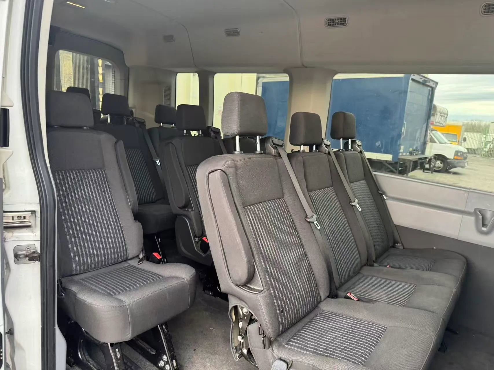 Used 2018 Ford Transit 350 XLT RWD image 13